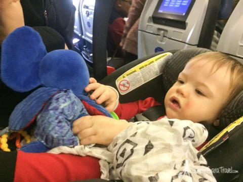 Baby seat in flight hot sale